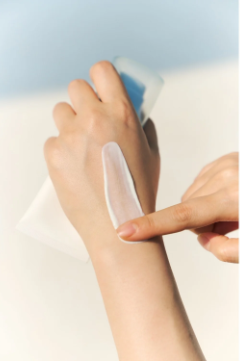 SKIN1004 Hyalu-Cica Hyalu-Cica Water-Fit Sun Serum SPF50+